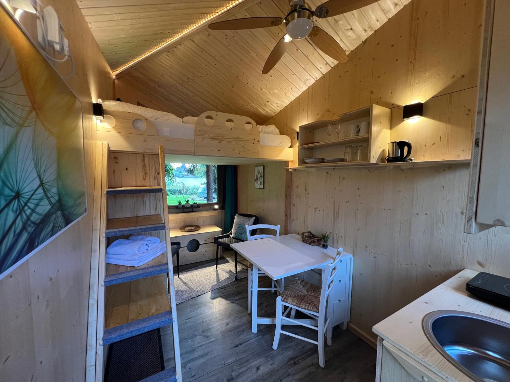 Wiesenhaus: Wohnen Im Tiny House Direkt Am Rhein * Köln