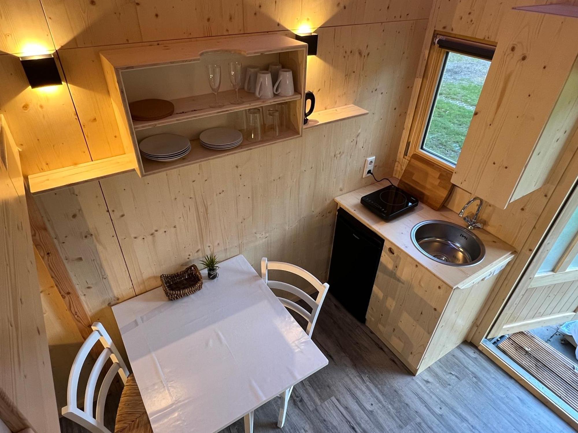 Wiesenhaus: Wohnen Im Tiny House Direkt Am Rhein Köln