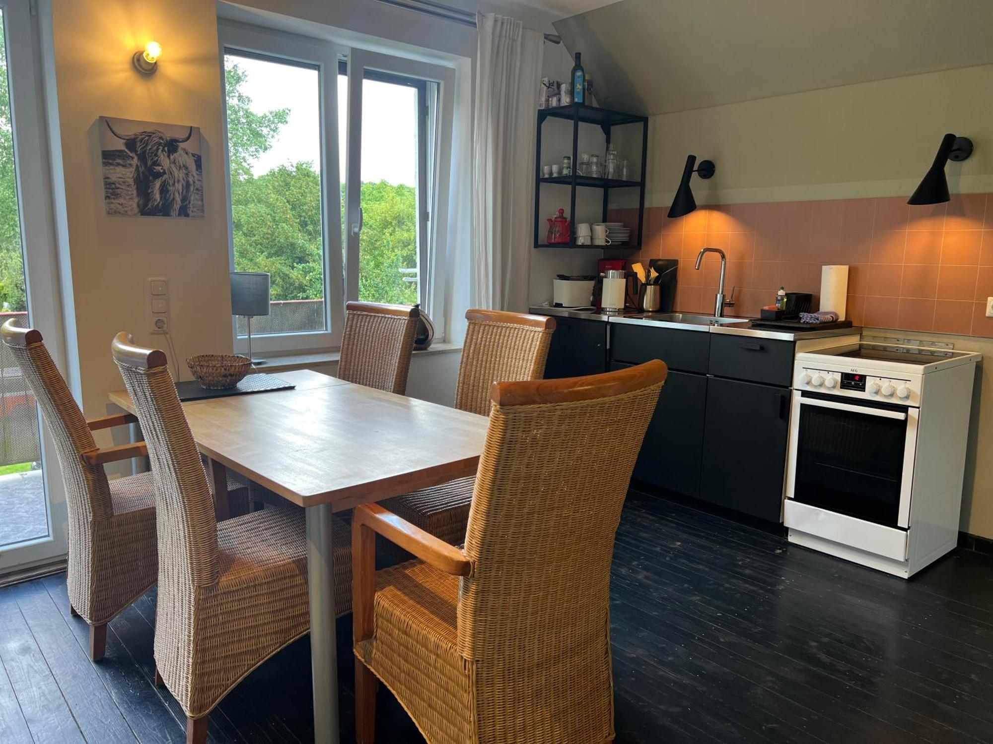 Wiesenhaus: Wohnen Im Tiny House Direkt Am Rhein * Köln