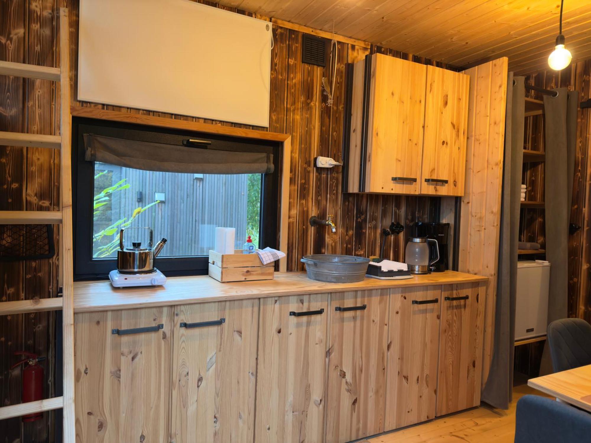 Wiesenhaus: Wohnen Im Tiny House Direkt Am Rhein Apartment Köln