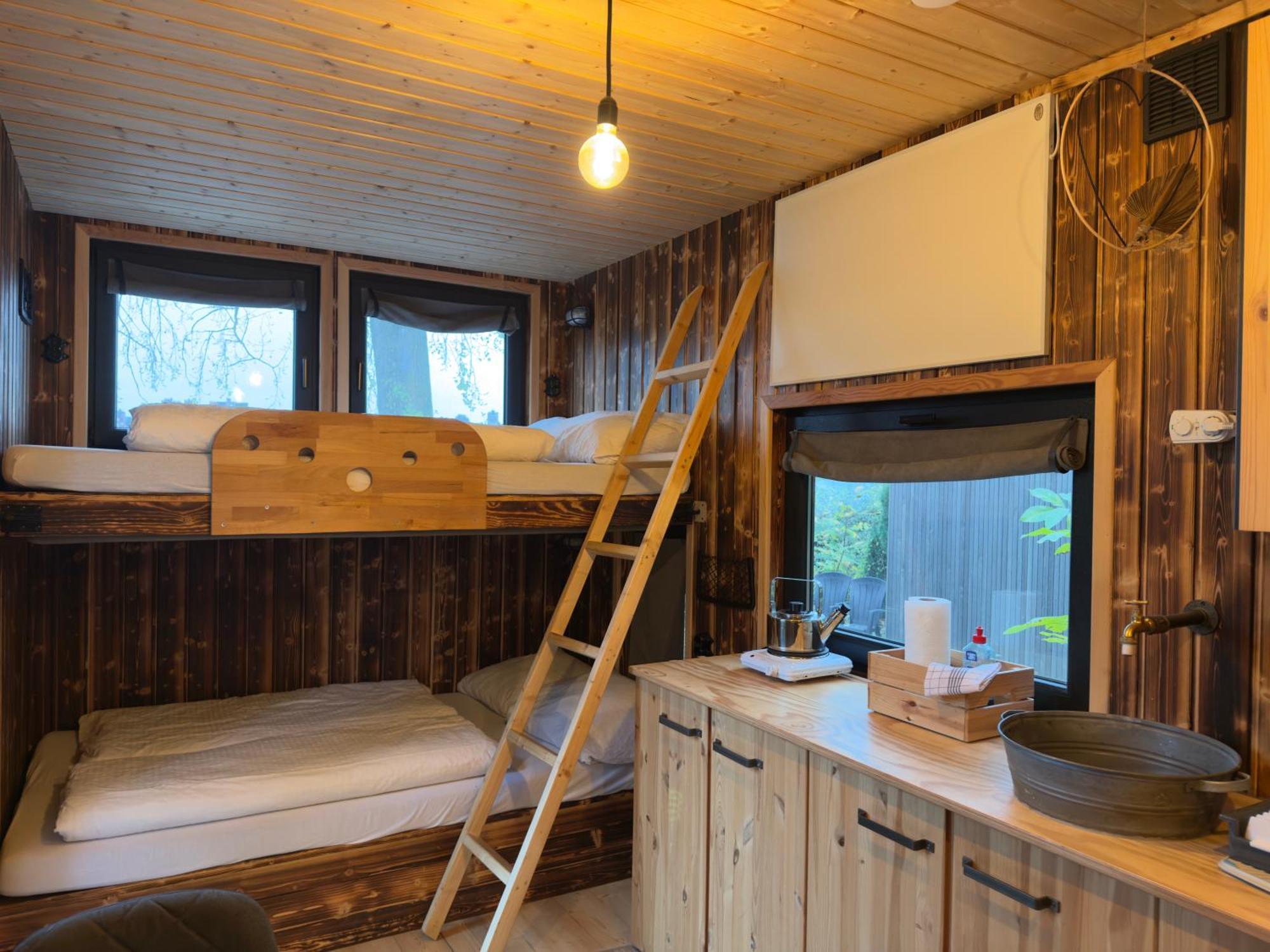 Wiesenhaus: Wohnen Im Tiny House Direkt Am Rhein * Köln