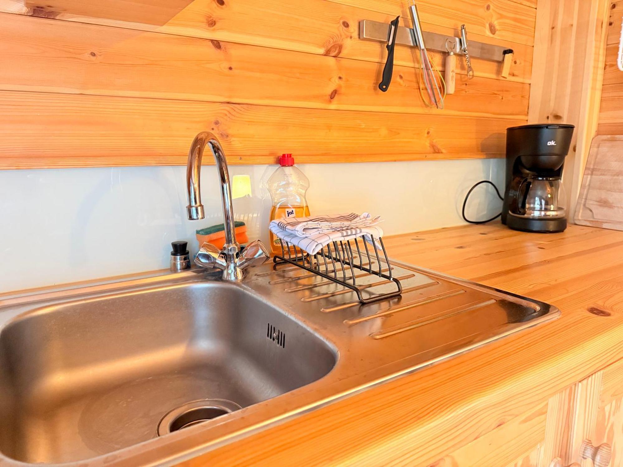 Wiesenhaus: Wohnen Im Tiny House Direkt Am Rhein Apartment Köln